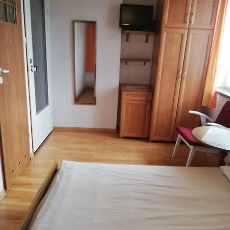Krysztal Accommodatie bij particulieren